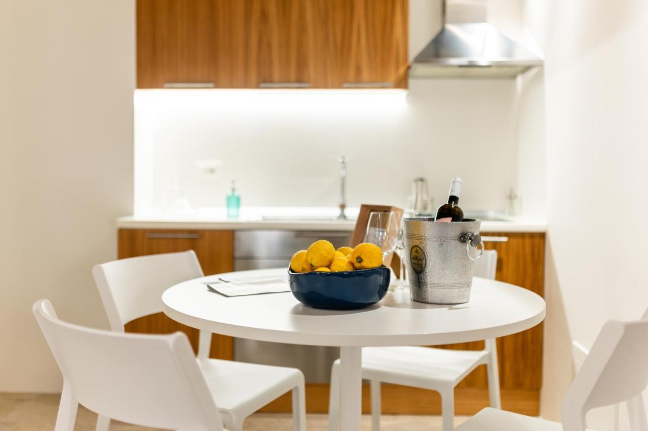 Old Court Luxury Suite&Spa By Monholiday Monopoli Buitenkant foto