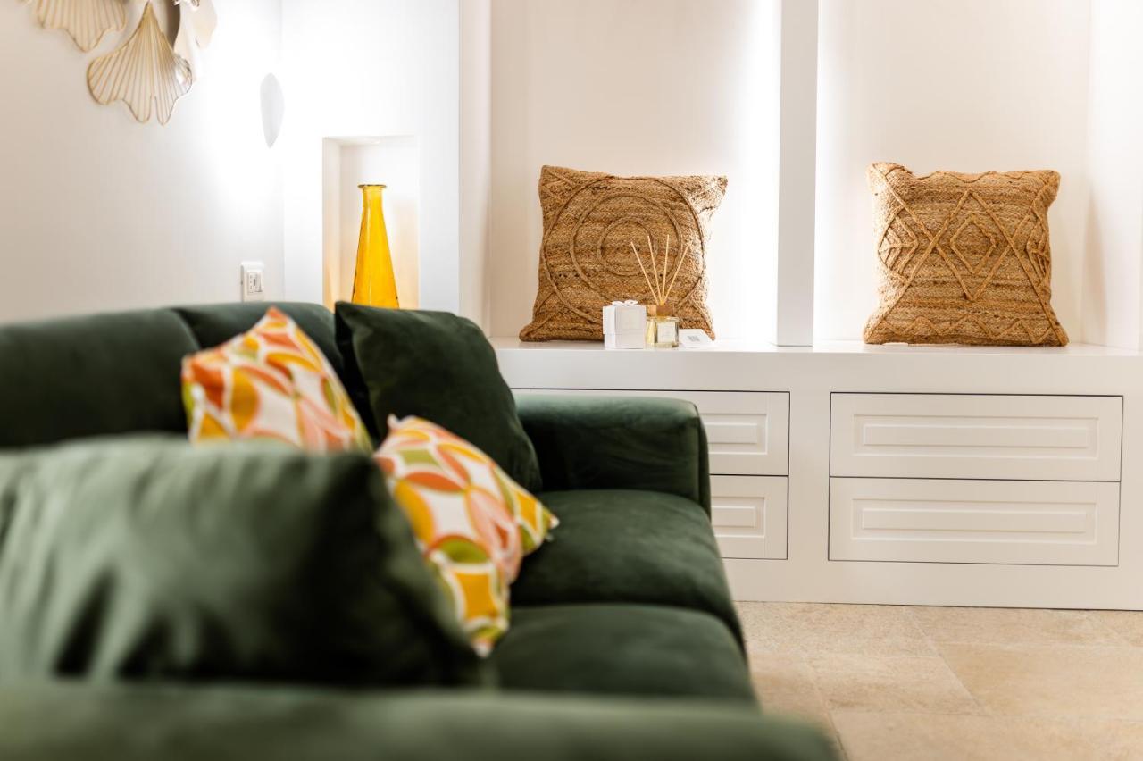 Old Court Luxury Suite&Spa By Monholiday Monopoli Buitenkant foto